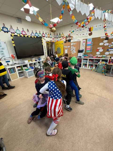 Karneval in der 2c Bild 1